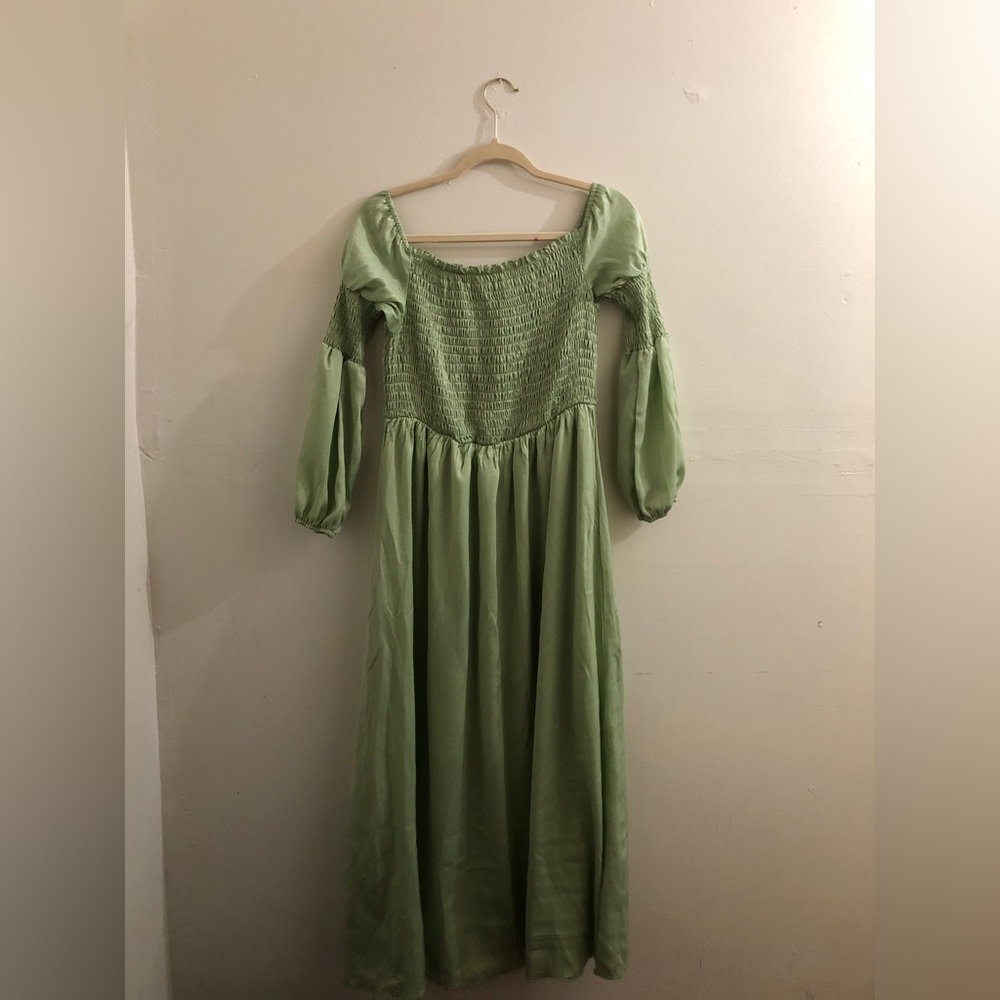 Green Ruched Peasant-style dress